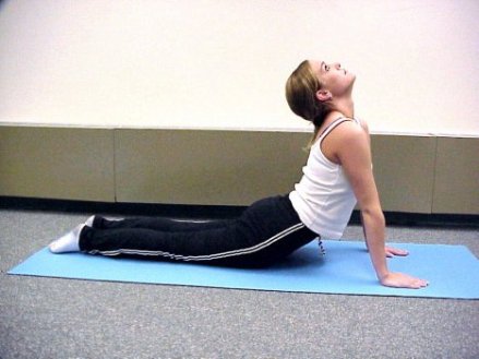 yoga giảm đau