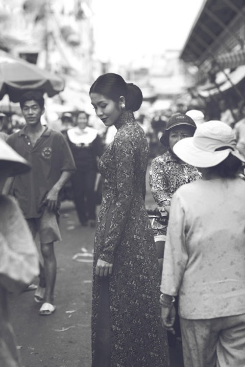 Vẻ đẹp cuốn hút của Tăng Thanh Hà trong tà áo dài truyền thống 8