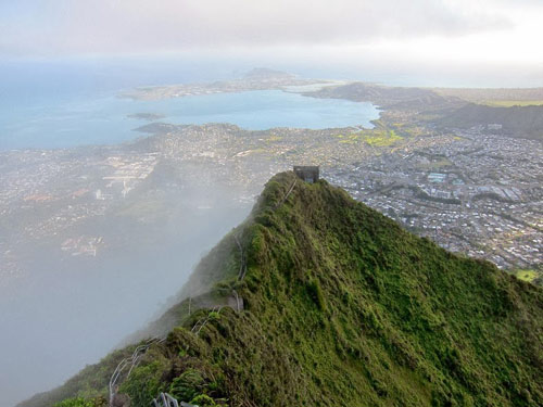 Ấn tượng &quot;Nấc thang lên thiên đường&quot; ở Hawaii | Cầu thang Haiku,Nấc thang lên thiên đường,Du lịch Hawaii