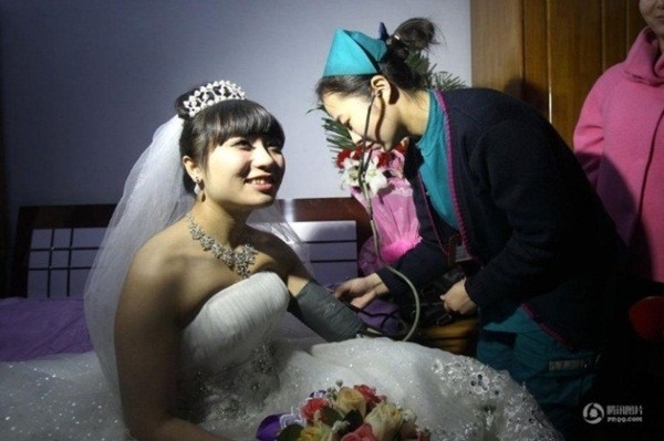 Cảm động đám cưới của những cô dâu mắc bệnh ung thư 37