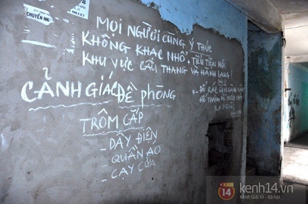 Cuộc sống nặng nề bên trong khu chung cư xập xệ nhất Sài Gòn 19