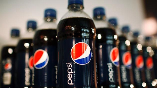 Màu caramel được sử dụng trong Pepsi vẫn còn chứa một chất gây ung thư. Ảnh: Reuters