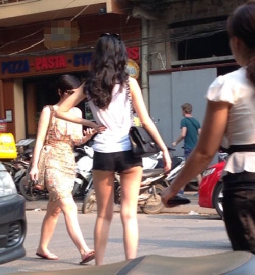 Thiếu nữ Việt ngày càng hở bạo! - 2
