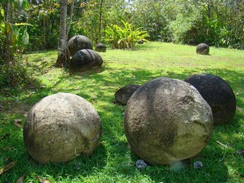 Những &quot;quả trứng&quot; khổng lồ ở Costa Rica - 3