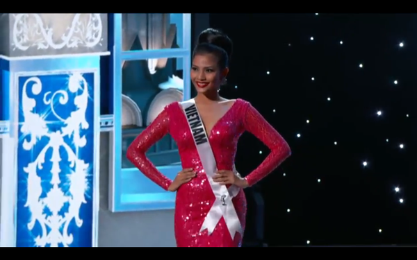 Trương Thị May tự tin tỏa sáng vòng Bán kết Miss Universe 2013 4