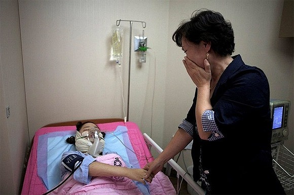  Nỗi đau đớn của thiếu nữ Hàn Quốc khi phẫu thuật thẩm mỹ 9