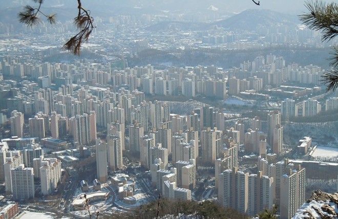 Hàng loạt tòa nhà giống hệt nhau: Ở Busan, du khách có thể thấy nhiều tòa cao ốc giống hệt nhau trên đường chân trời. 