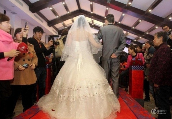 Cảm động đám cưới của những cô dâu mắc bệnh ung thư 38