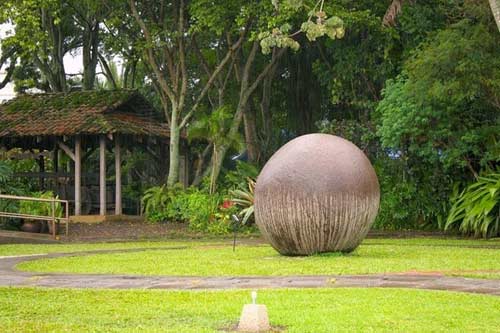 Những &quot;quả trứng&quot; khổng lồ ở Costa Rica - 4